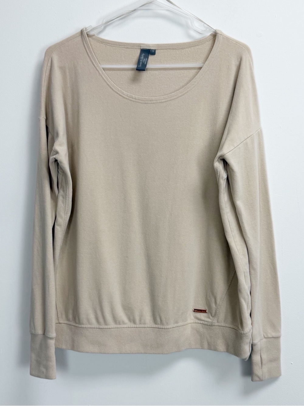 Sweaty Betty Sweatshirt Womens Small Tan After Class Boat Neck Thumb Holes